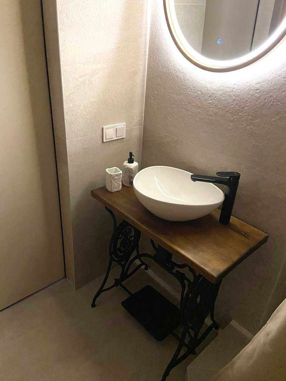 Unique Studio Apartment in Kiev's Historic Center