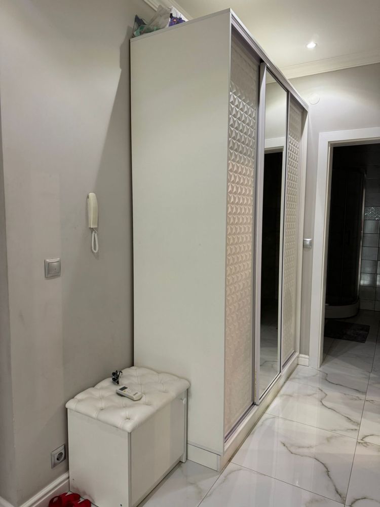 3-Room Apartment in Pearl Complex with River View and Amenities