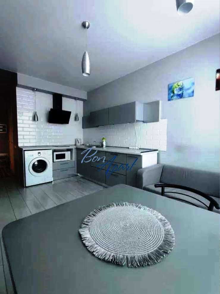 1-Bedroom Apartment in Solomyanska Residential Complex, Modern Design