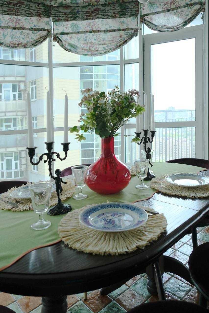 Stylish 3-Bedroom Apartment with Designer Renovation near Vydubychi Metro