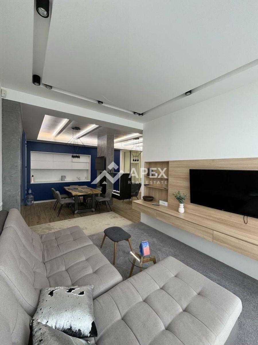 Designer 3-room apartment in Novopechersky Yard residential complex
