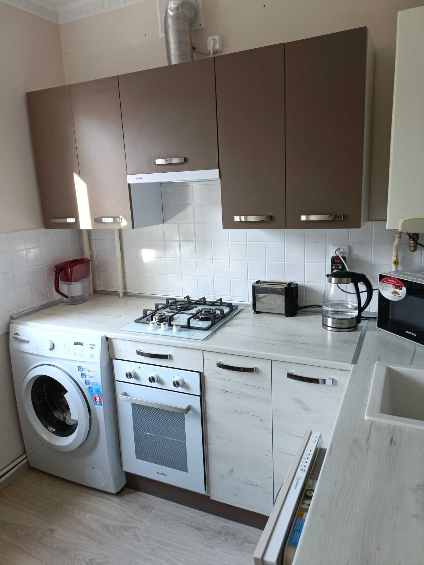 2-Room Apartment on Svobody Avenue near Cathedral
