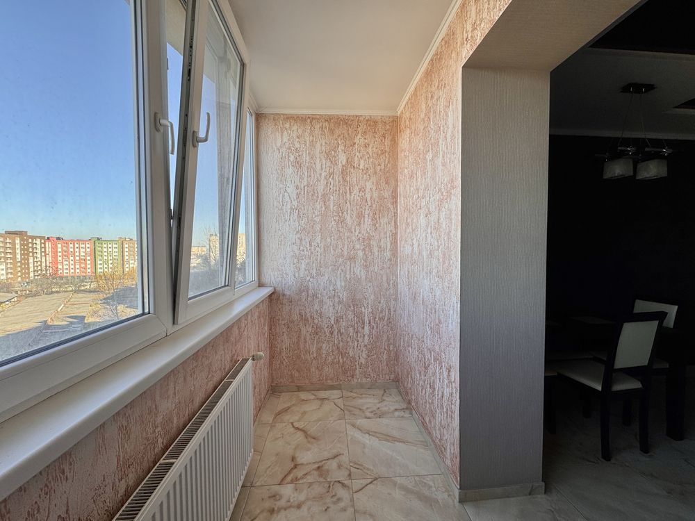 Two-room apartment on Urozhayna Street near Vovchynetska Street