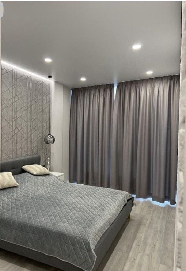 Luxury 3-Bedroom Apartment on Novoselskogo Street