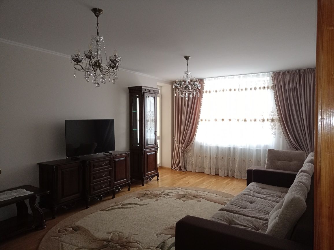Spacious 3-Bedroom Apartment in City Center