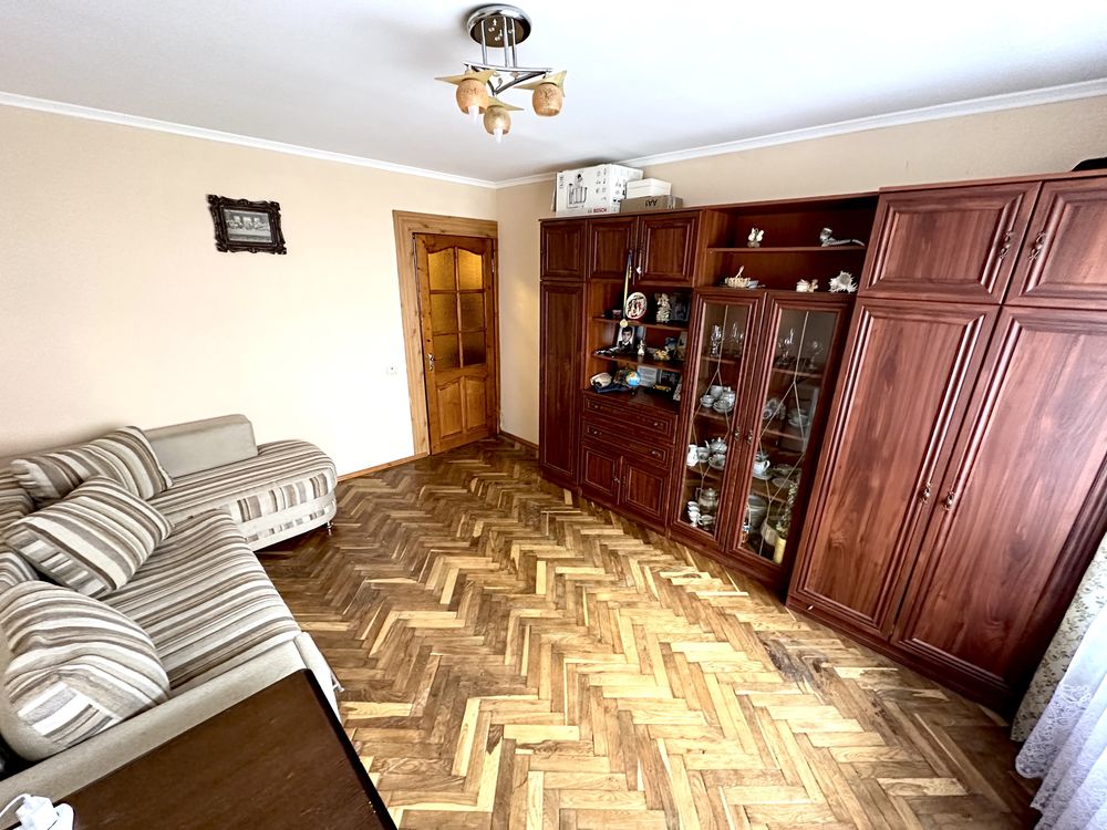 Renovated 2-bedroom apartment with central heating