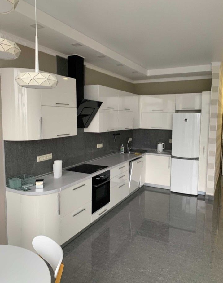 2-Bedroom Apartment in Gagarin Plaza with City and Sea Views