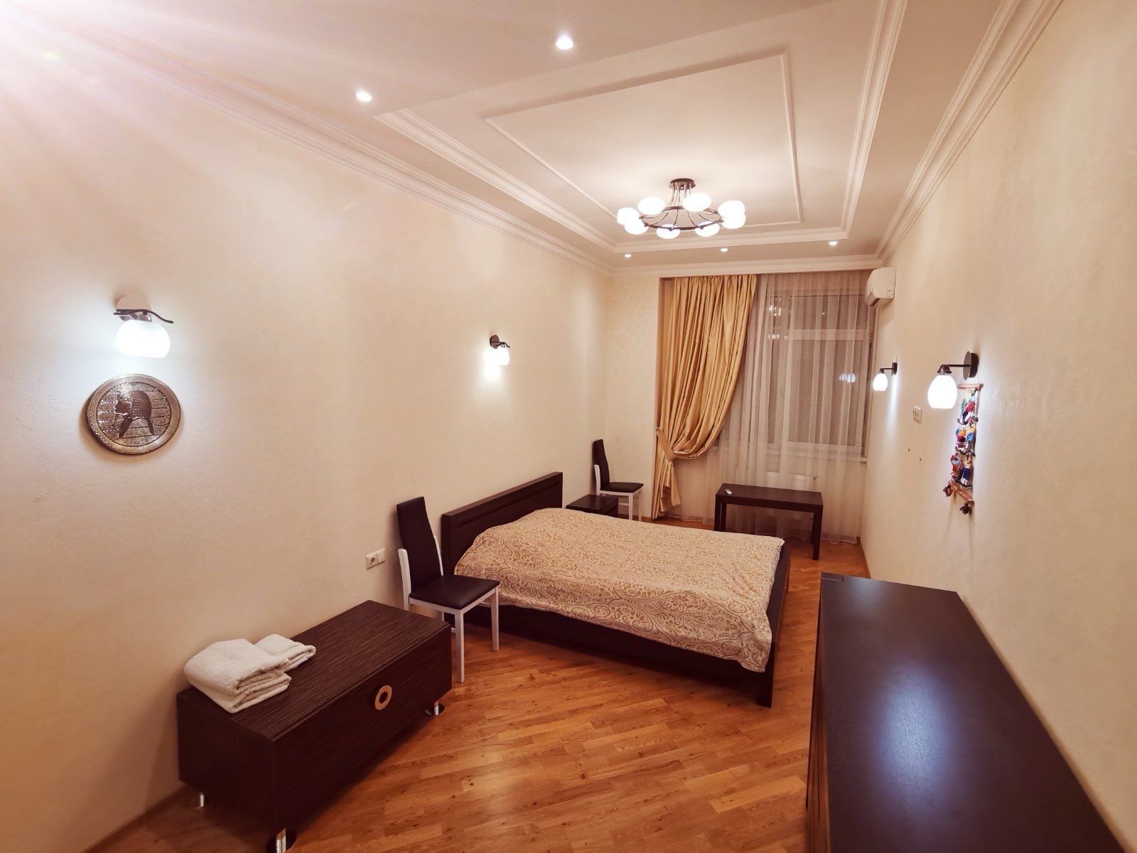 Modern Studio Apartment with Bedroom in Arcadia