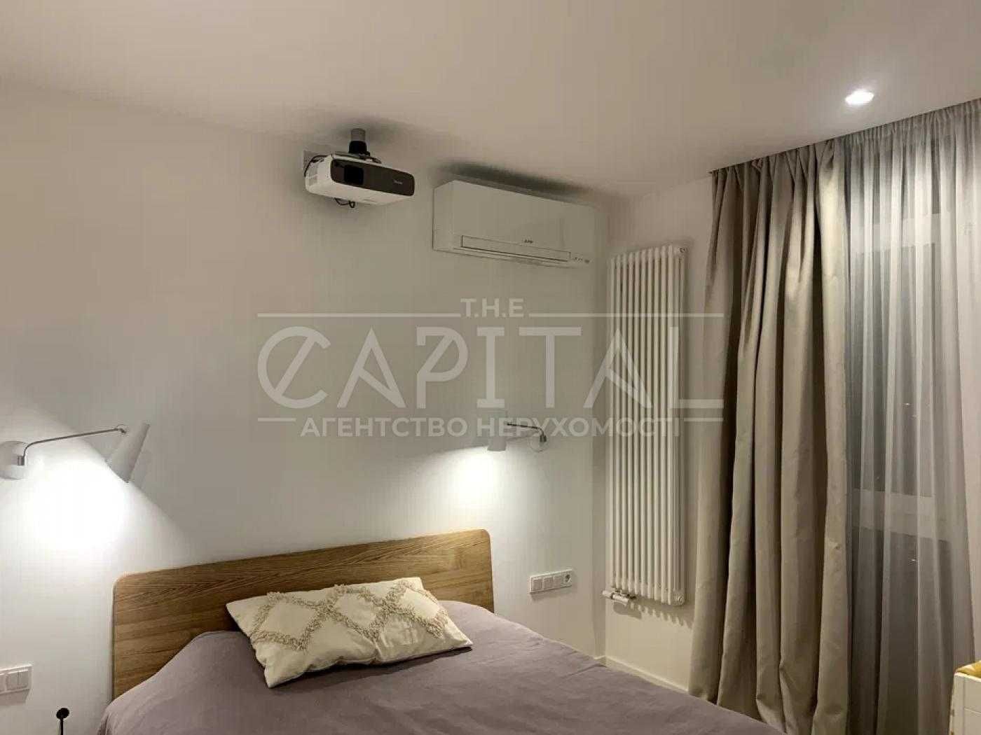 Modern 91m² Apartment with Designer Interior