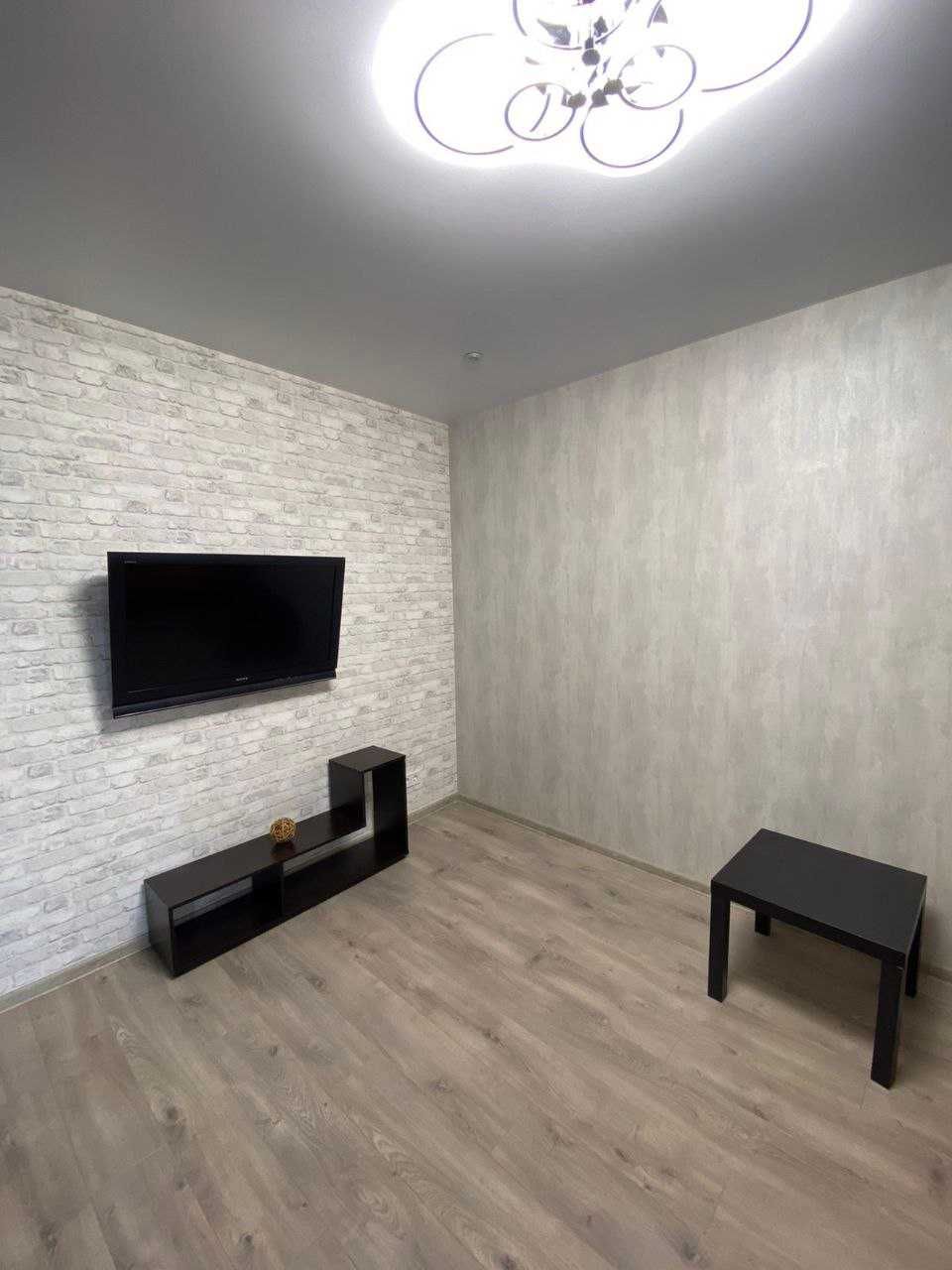 2-Room Apartment with Large Kitchen near Sportivnaya