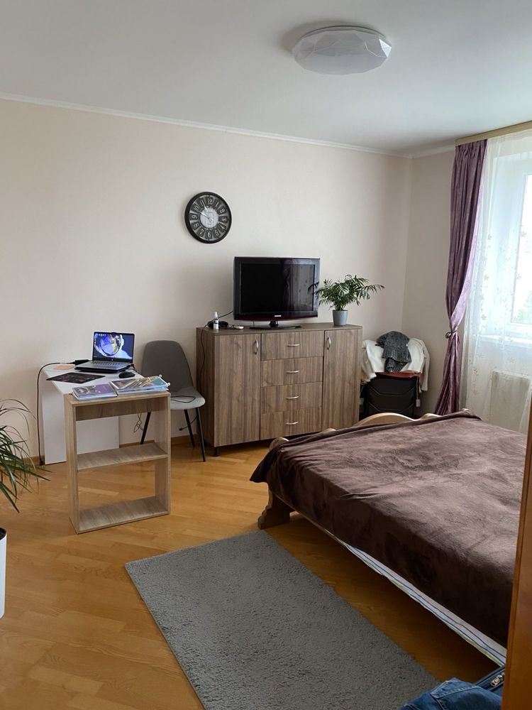 2-Room Apartment on Bahryanogo Street, 5th Floor, Fully Furnished