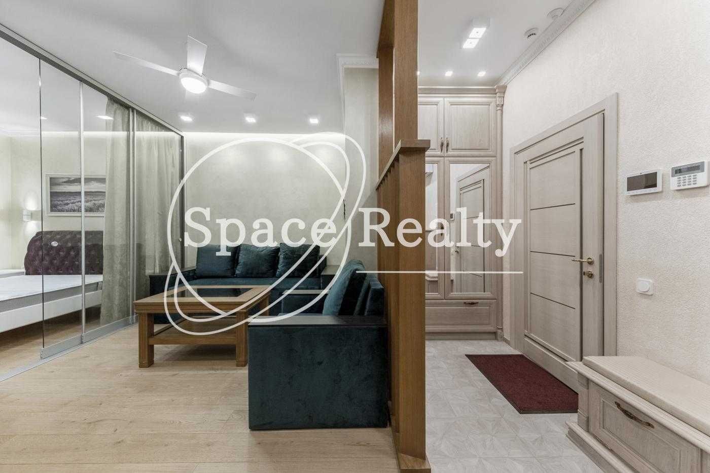 1-Bedroom Apartment in Richmond Complex with City View