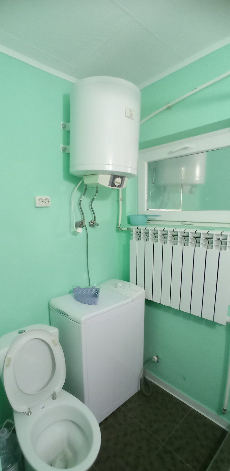 2-Room Apartment Near Deribasovskaya with Individual Heating