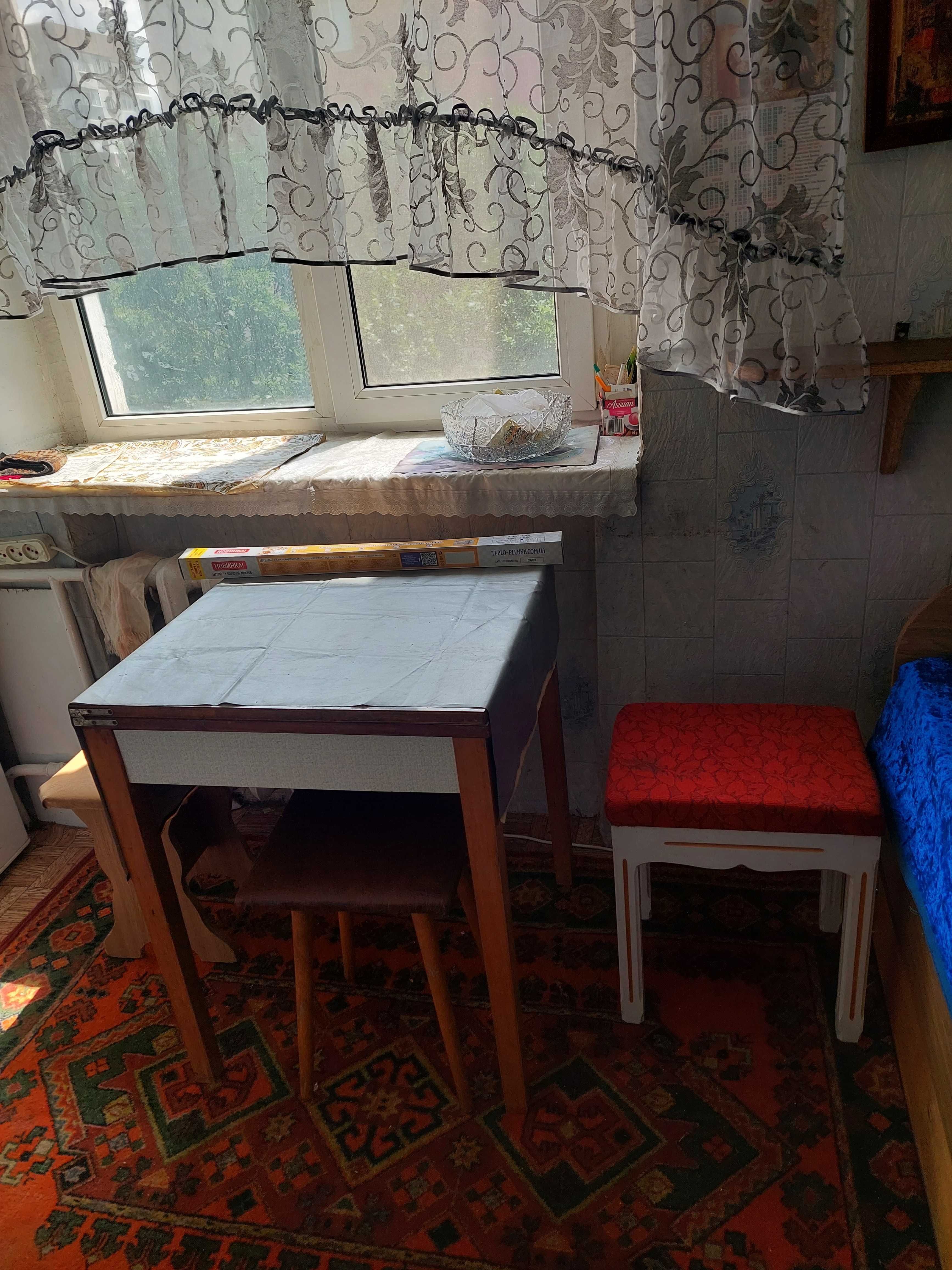 Small One-Room Apartment on 6th Floor, Furnished