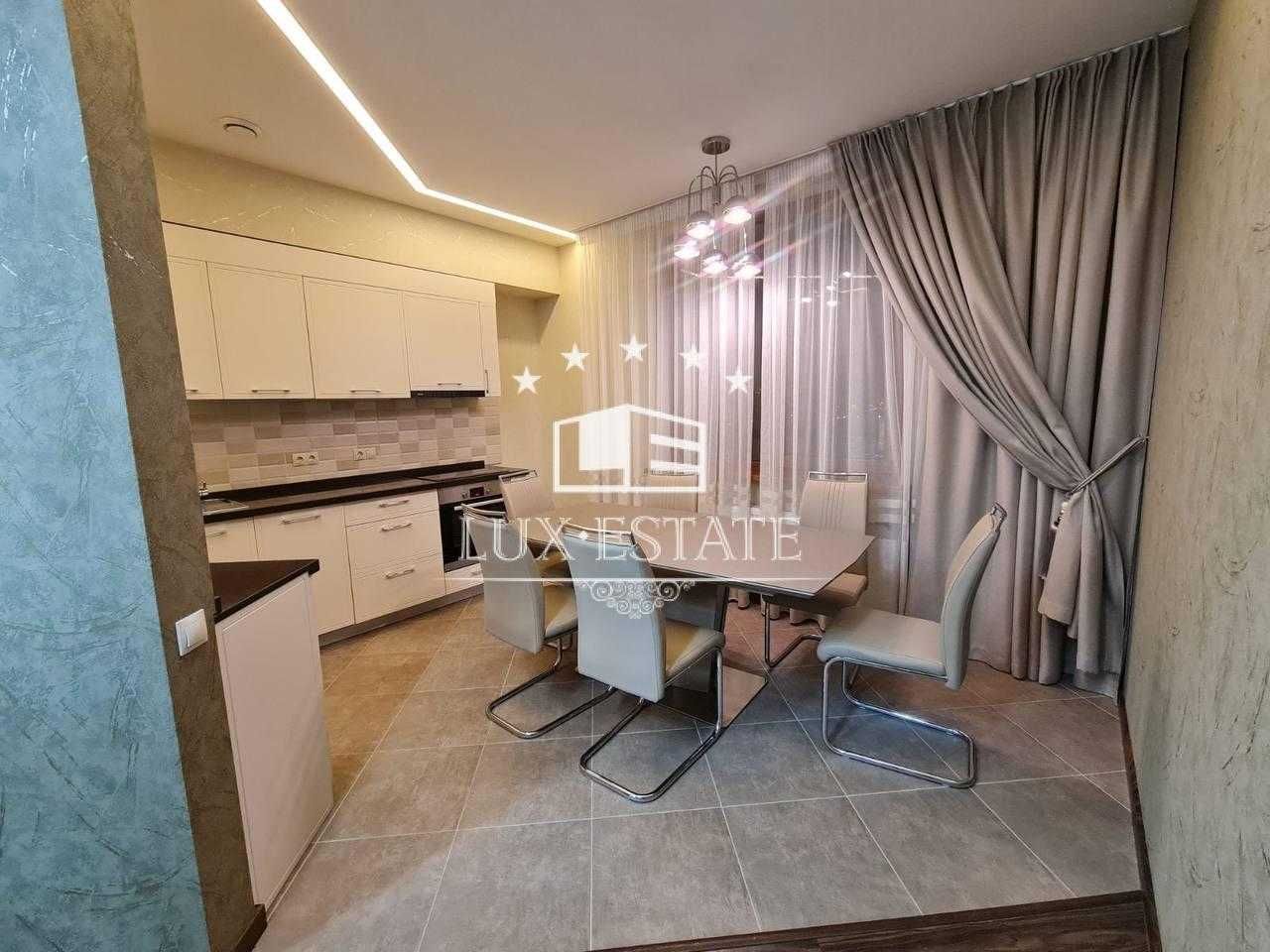 Spacious 3-Room Apartment in Elite Residential Complex 'White Elephant', Sokolniki
