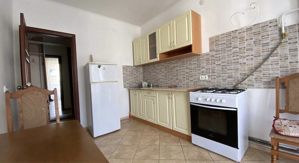 2-Room Apartment in City Center with Separate Rooms