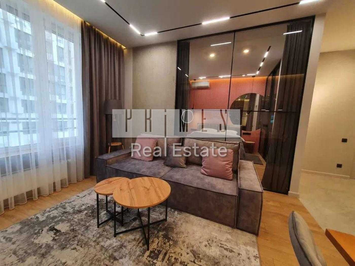 Designer Loft-Style 1-Bedroom Apartment in Yaroslaviv Grad Complex