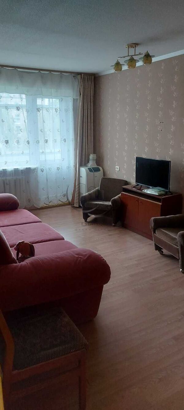 3-Room Apartment in Saltivka, Near 24-Story Building