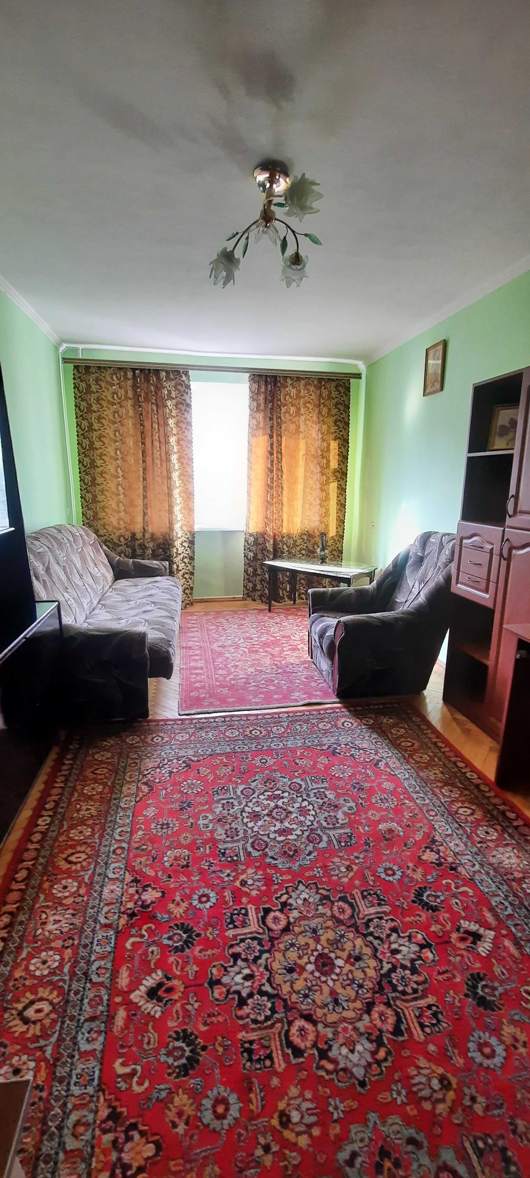 Spacious 2-Bedroom Apartment with Classic Interior