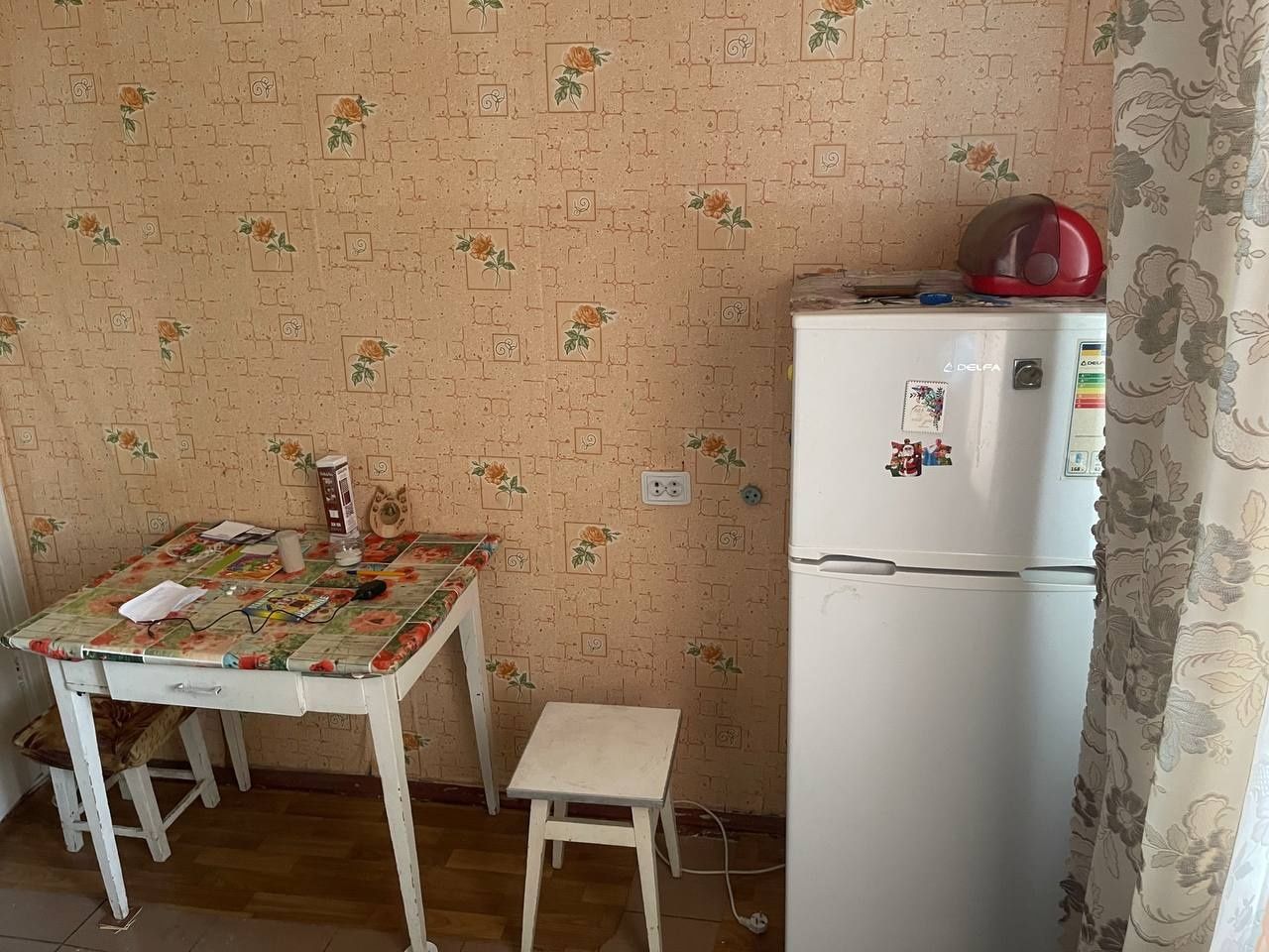 1-Bedroom Apartment Near Kiev Market with Balcony