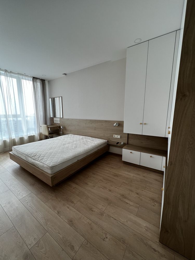 Spacious 3-Bedroom Apartment with Sea View