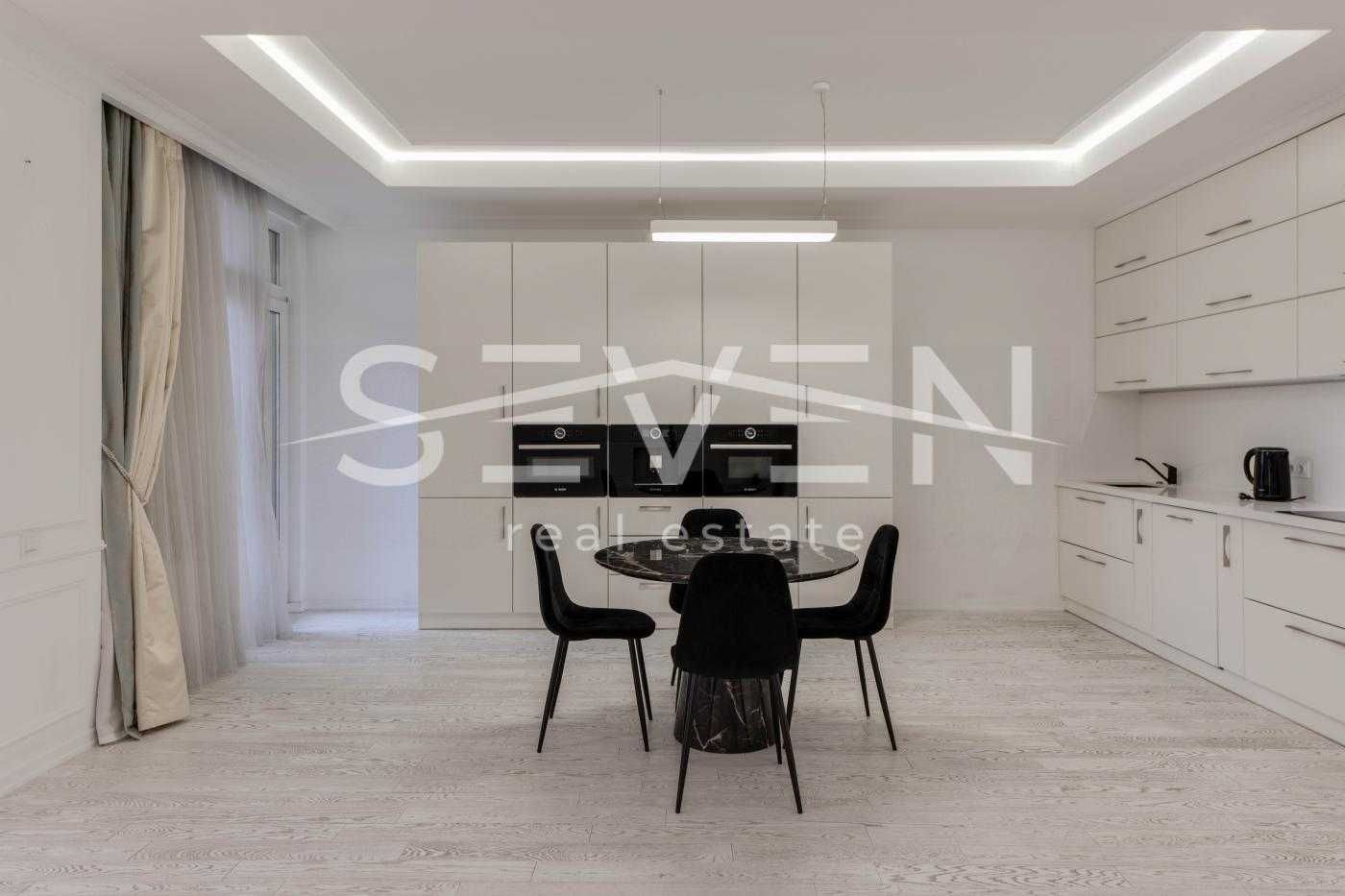 3-Room Apartment in Historical Center of Kyiv near Golden Gate