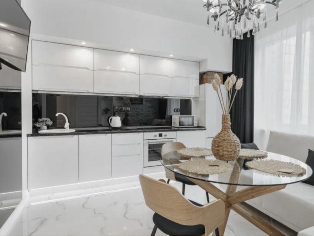 Bright and Cozy Apartment in Central Park Residential Complex