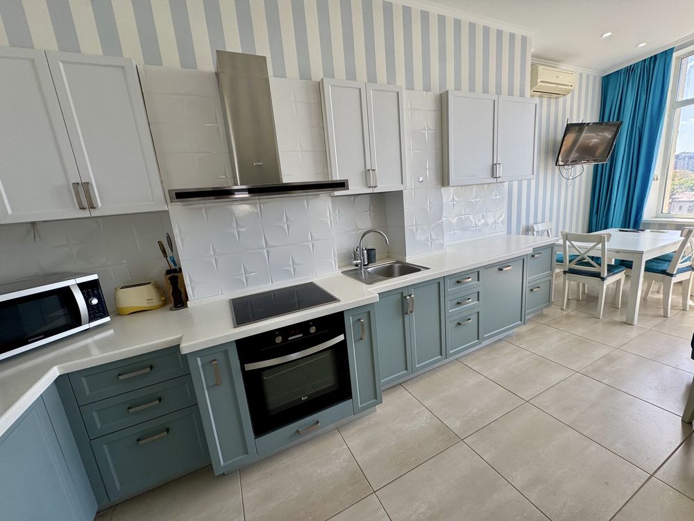 Comfortable 2-bedroom apartment at French Boulevard, Paris Complex