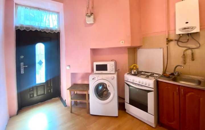 1-Room Apartment on Bazarna Street - Central Location