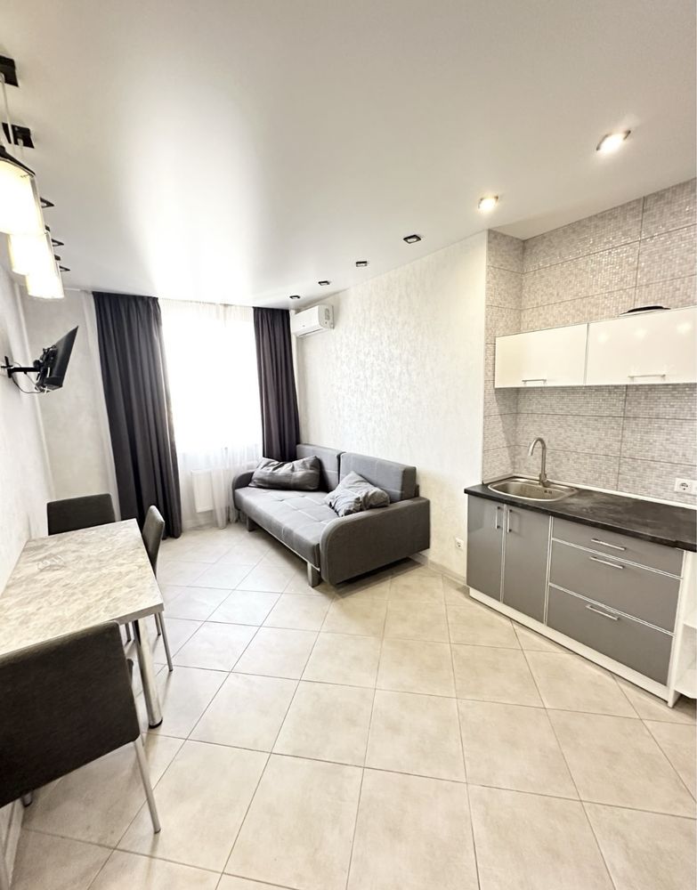 Levada-1 Apartment near Metro, Modern Design, Fully Equipped