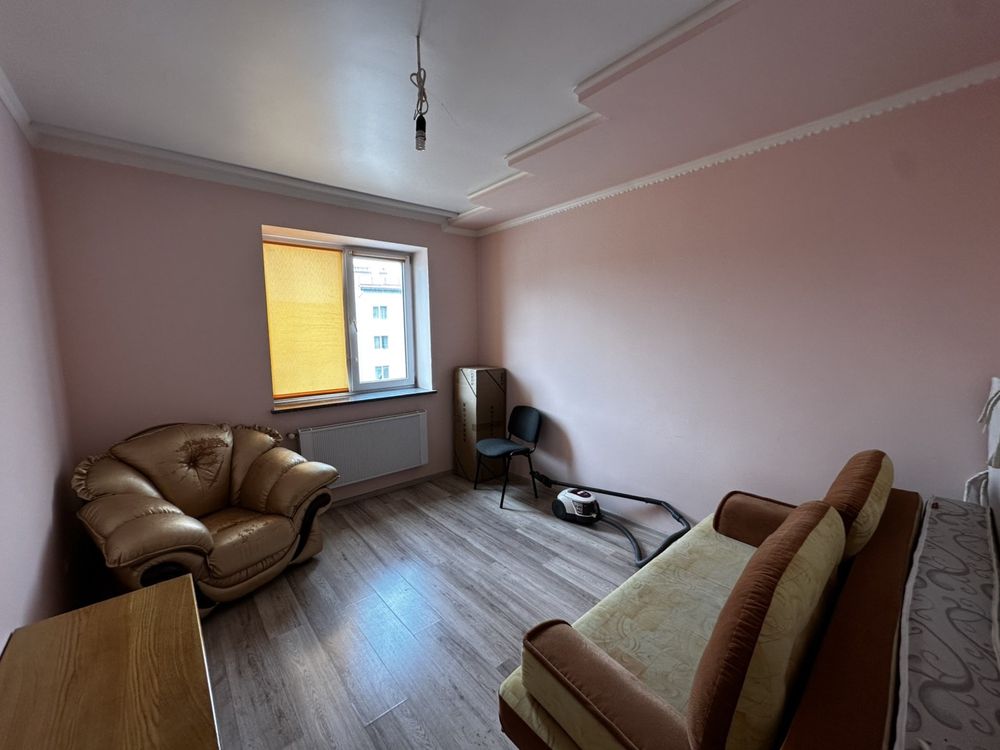 2-Room Apartment with Designer Renovation on Fedkovycha Street