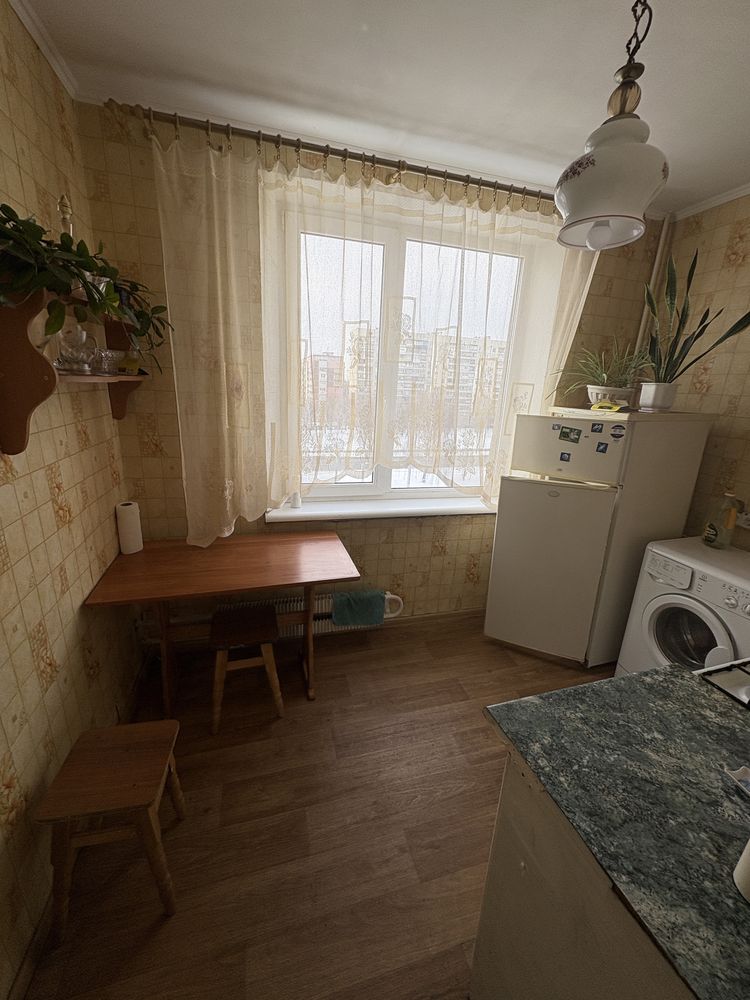 One-bedroom apartment near Tractor Plant Metro