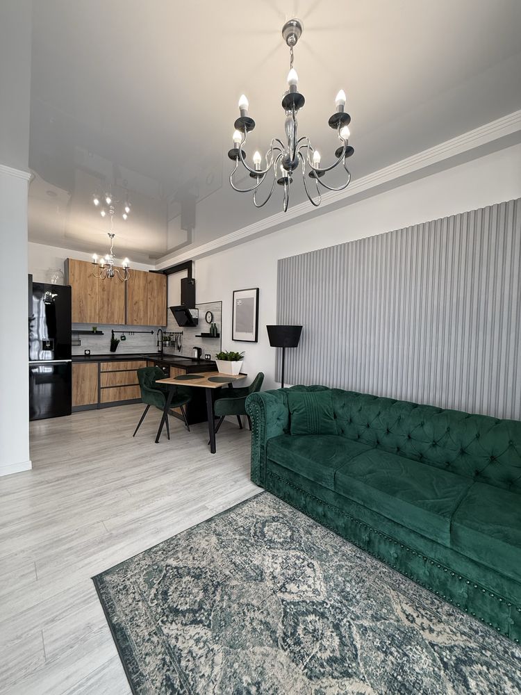 2-Room Apartment in Novaya Angliya Complex, Goloseyevsky District