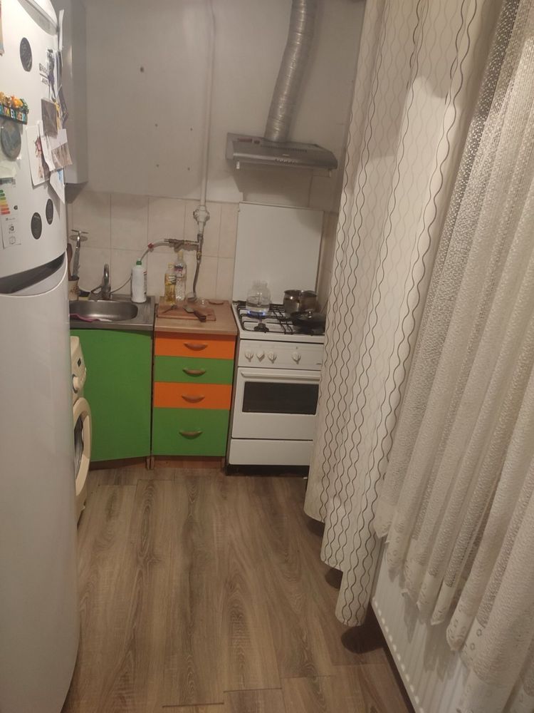 1-Room Apartment on Bilotserkivska Street, Compact Living Space
