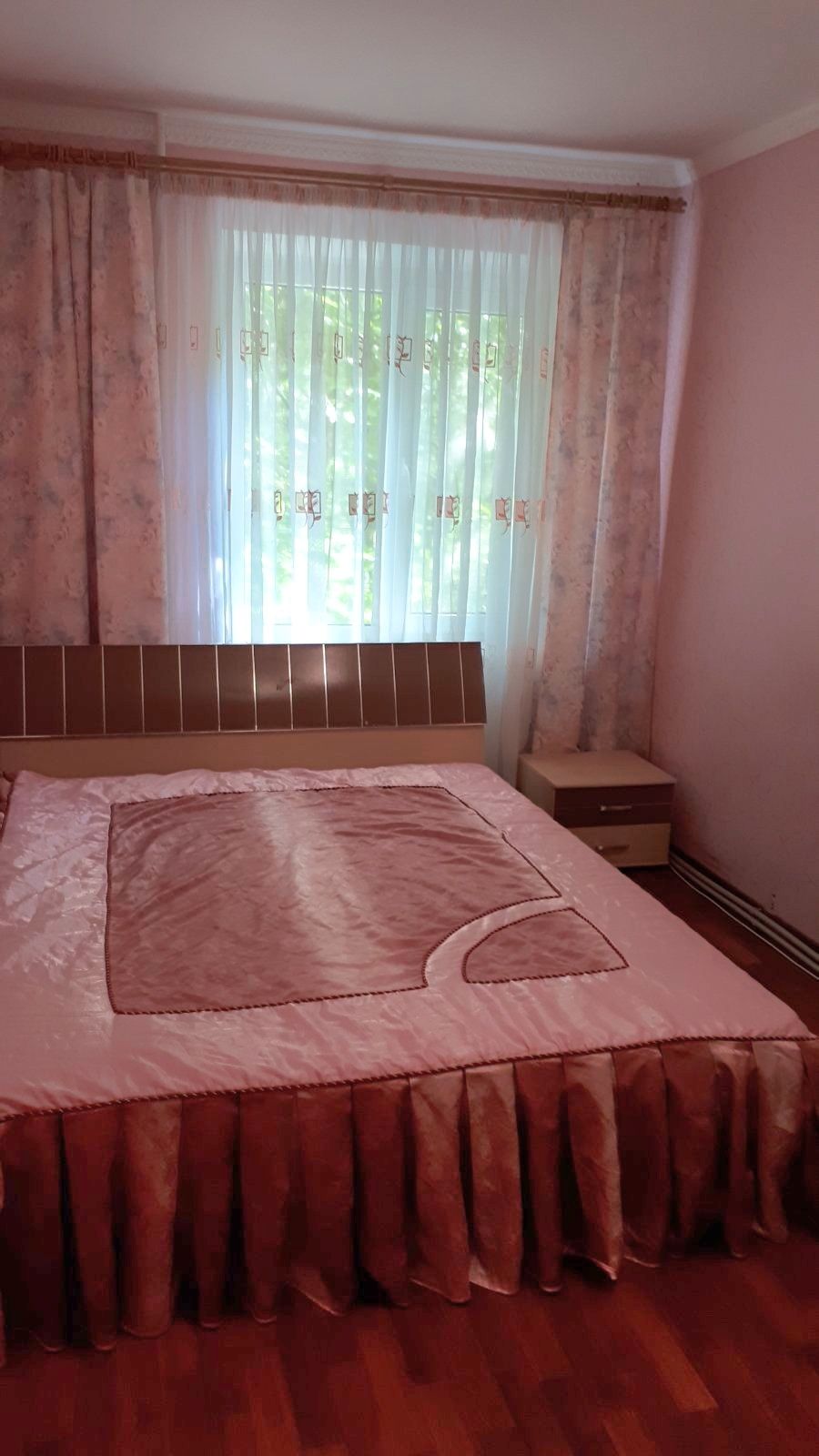 Furnished Apartment with Gas Heating and Appliances