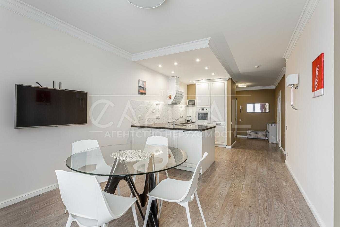 3-Room Apartment in Park Avenue VIP Complex, Goloseyiv Avenue