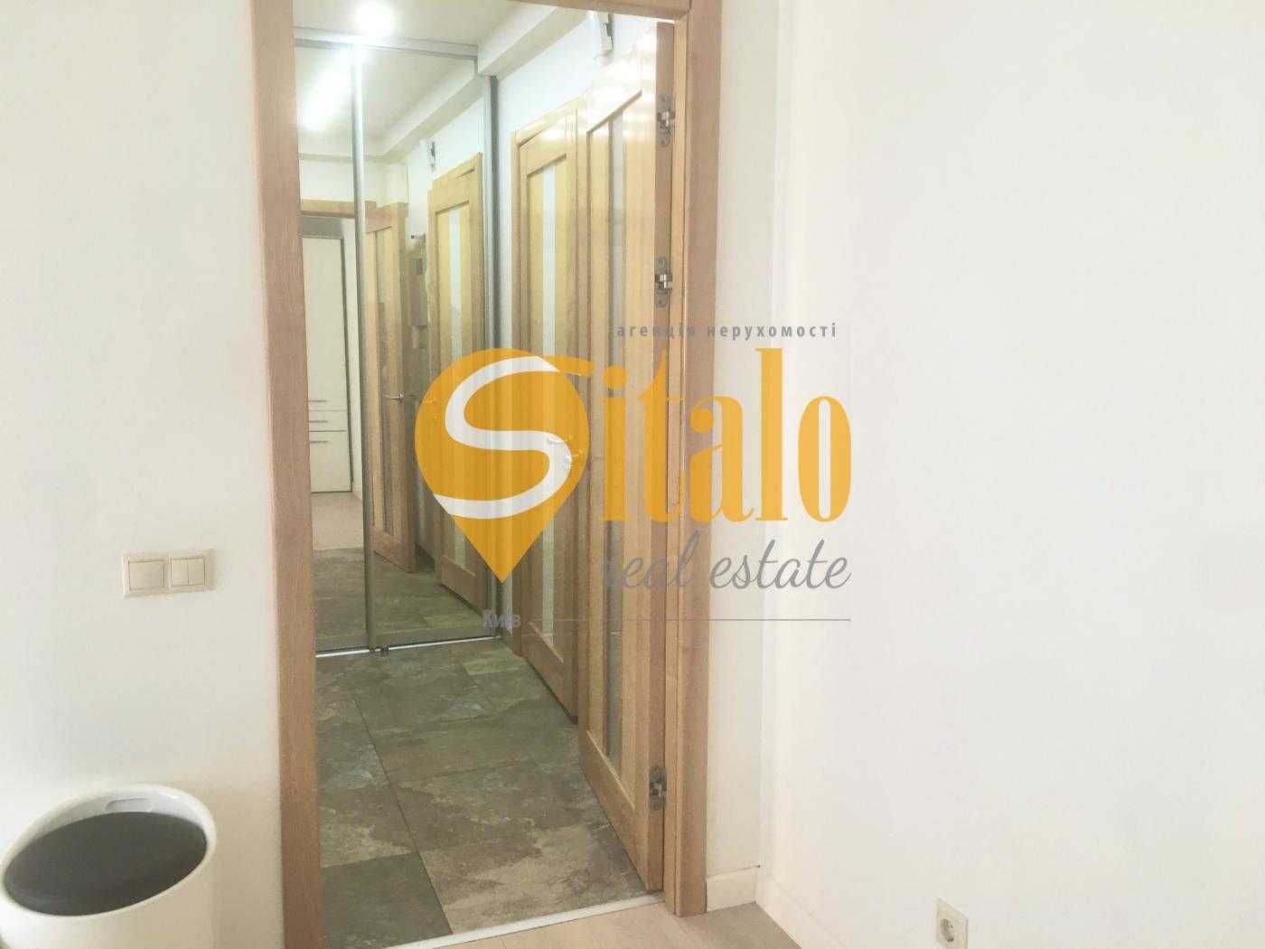 1-bedroom apartment in center, Lypky area, near Pecherska metro