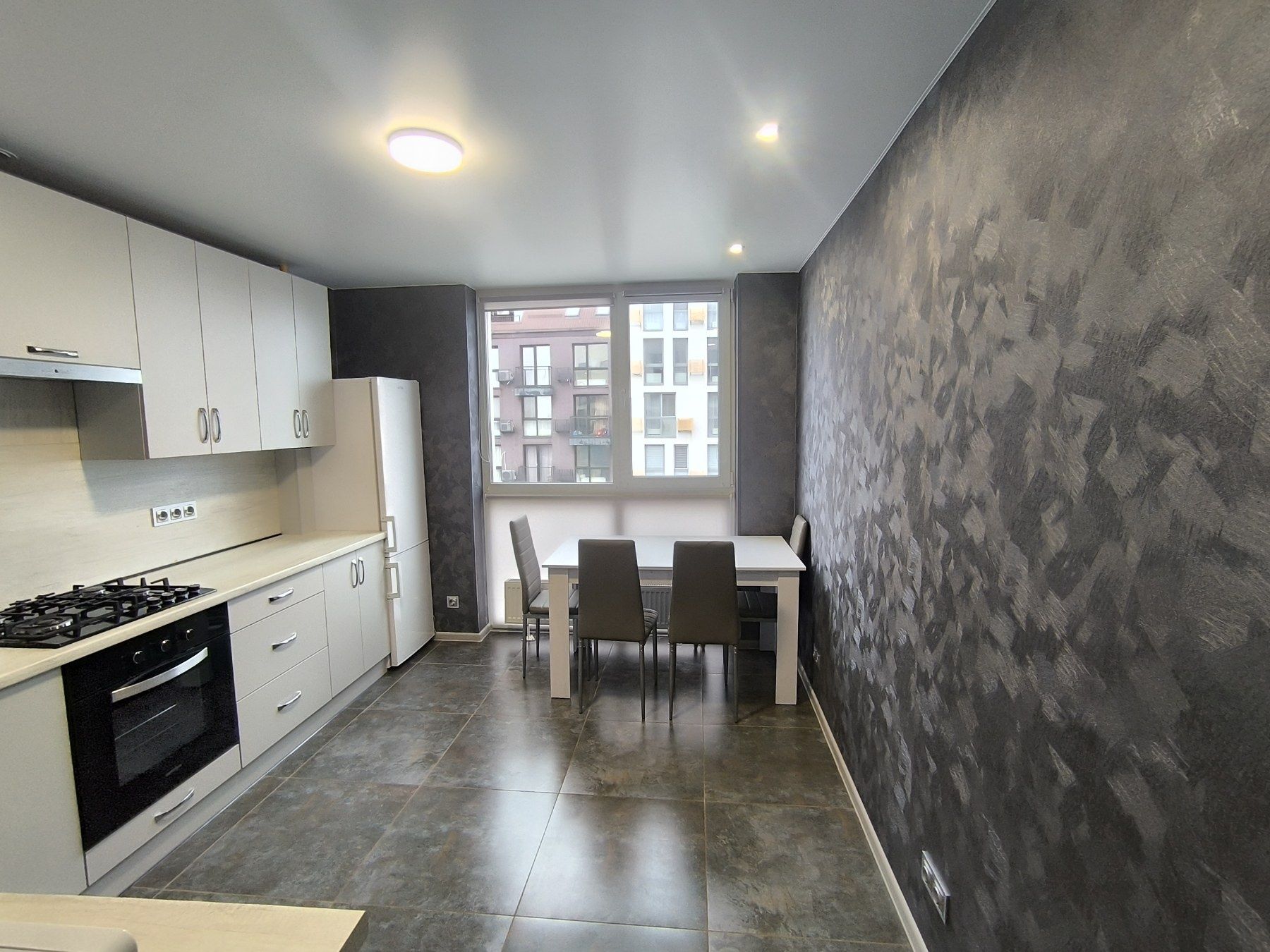 Fully Furnished Apartment with Modern Design in City Center
