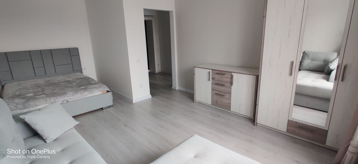 Spacious 1-bedroom apartment with modern renovation
