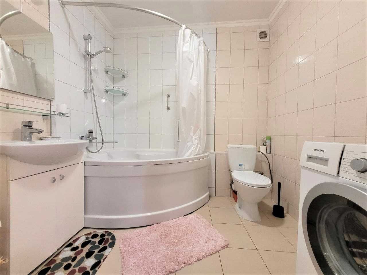 2-Room Apartment on Prospekt Nauky, 19th Floor, Well-Equipped
