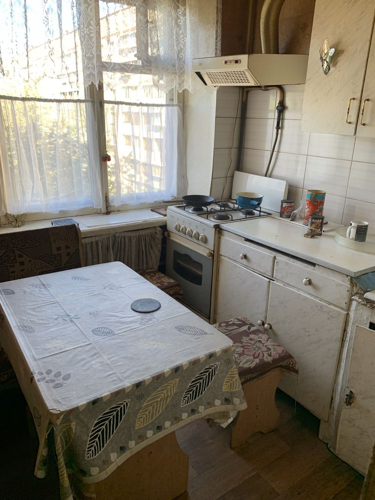 1-Room Apartment on Popova Street, Kurenivka Area, Near Vyshhorodska Street