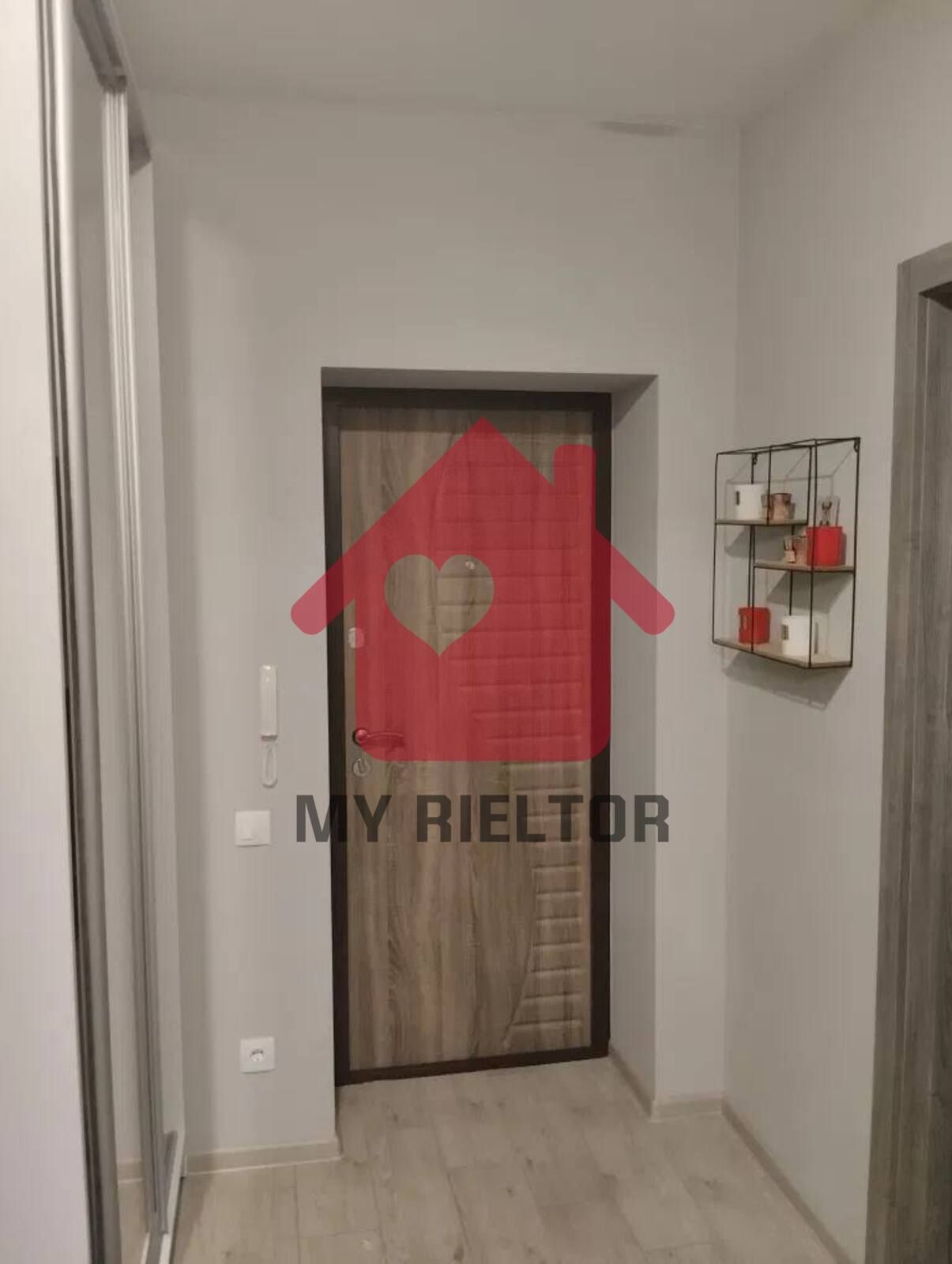 1-Bedroom Apartment in Bozdosh with Gas Heating
