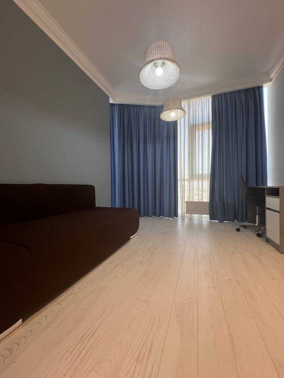 2-Bedroom Apartment in City Center with Modern Design and Sea View