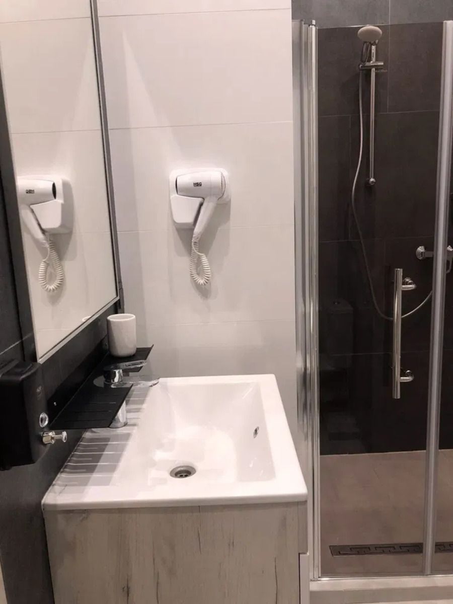 Modern Studio with Designer Renovation Near Forum Mall