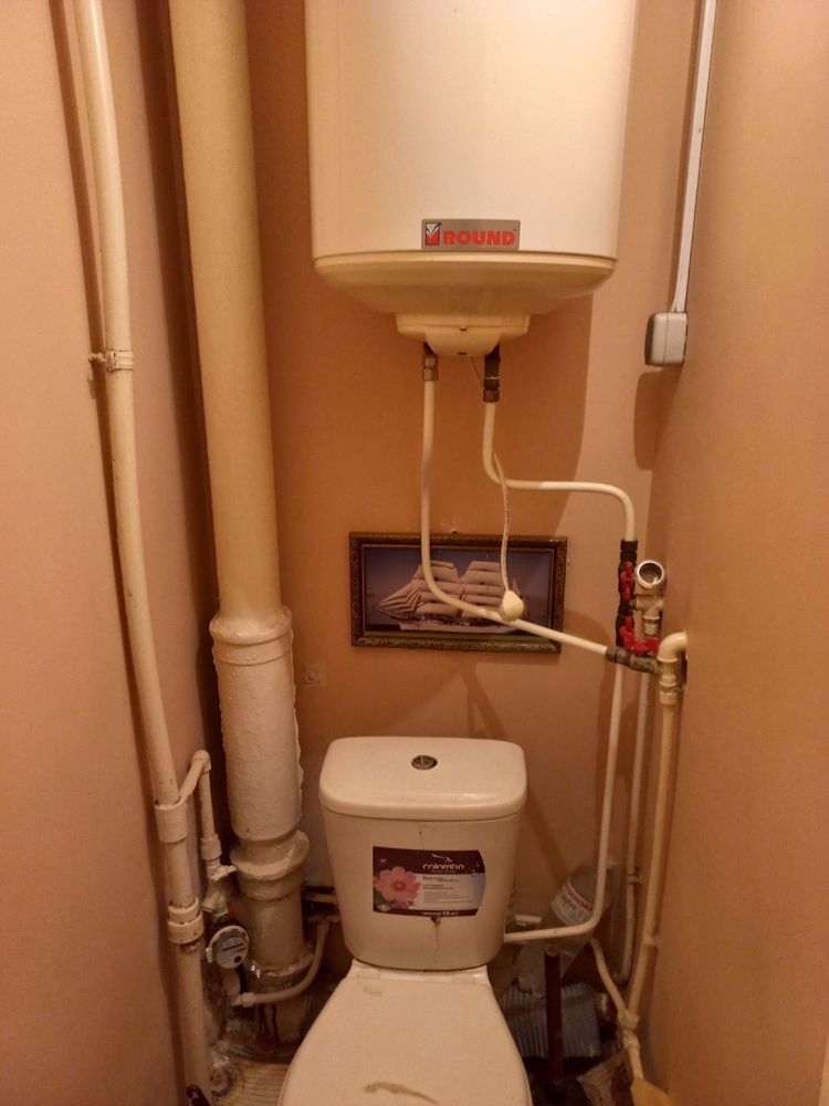 9-Floor Apartment with Gas, Clean Entrance, Near School and Kindergarten