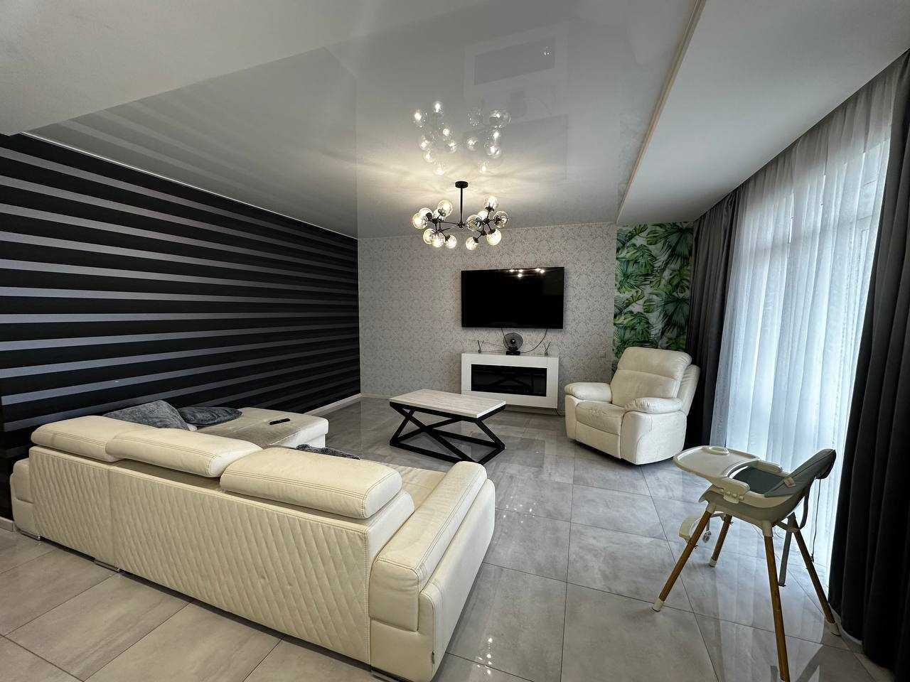 Spacious 2-Room Apartment with Garage on Trolleybus Street