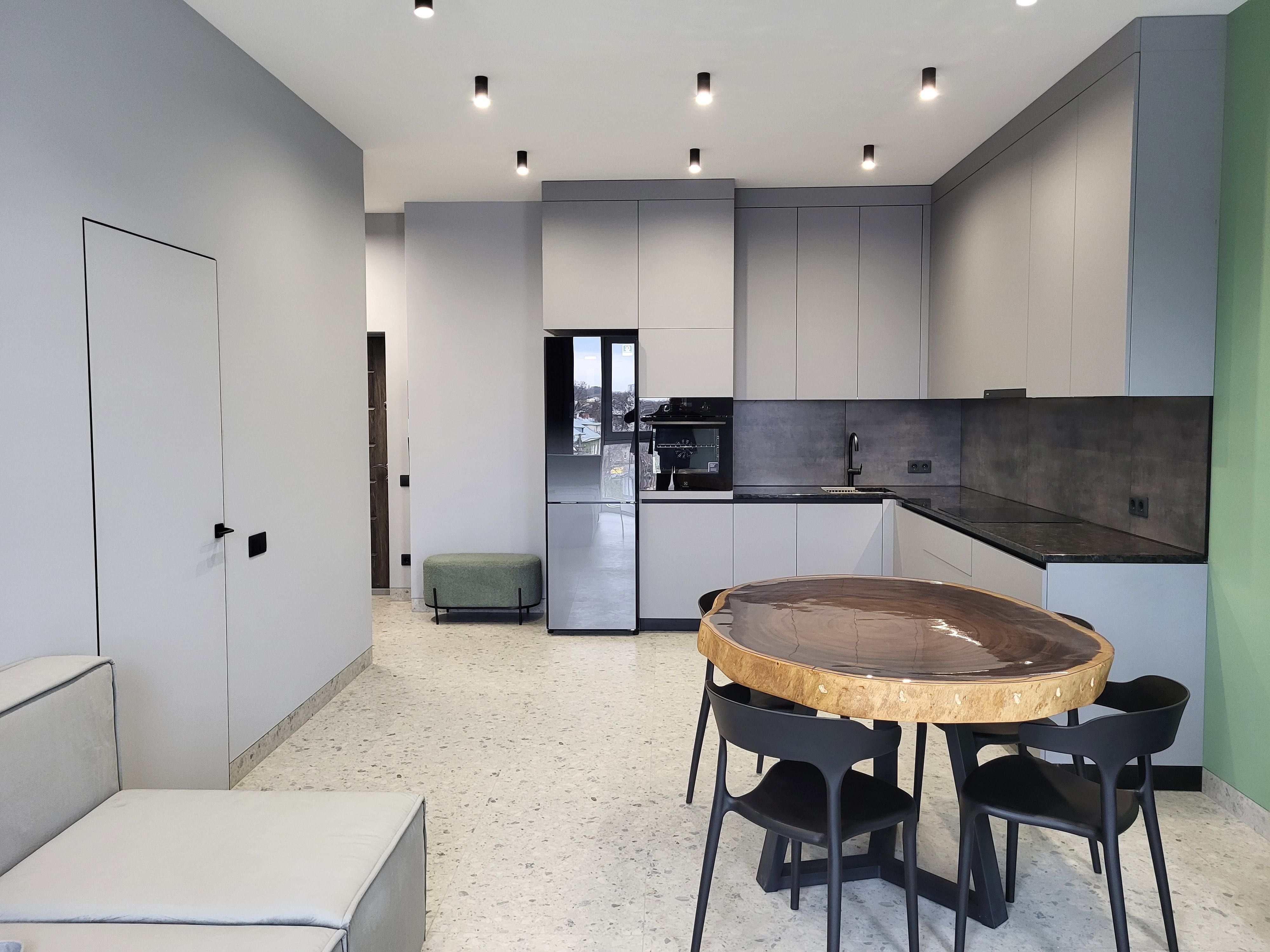Modern Loft-Style 1-Bedroom Apartment with Storage