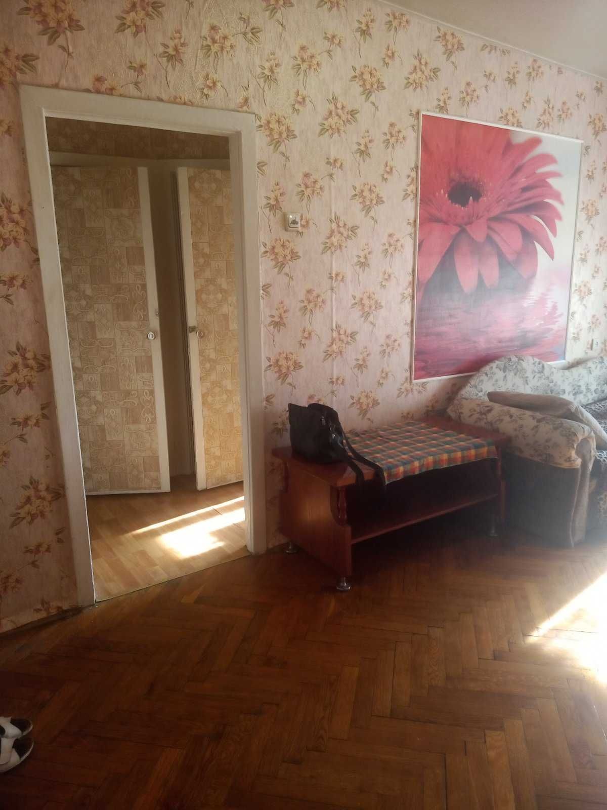 3-Room Apartment near Dorogozhychi Metro, Family-Friendly