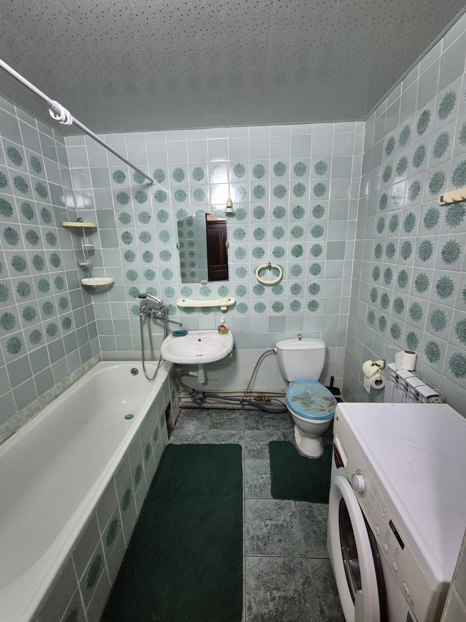 Furnished Apartment with Gas Heating and Parking