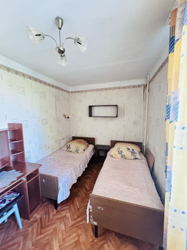 2-Room Apartment in Irpin, Sadova Street, 4/5 Floor